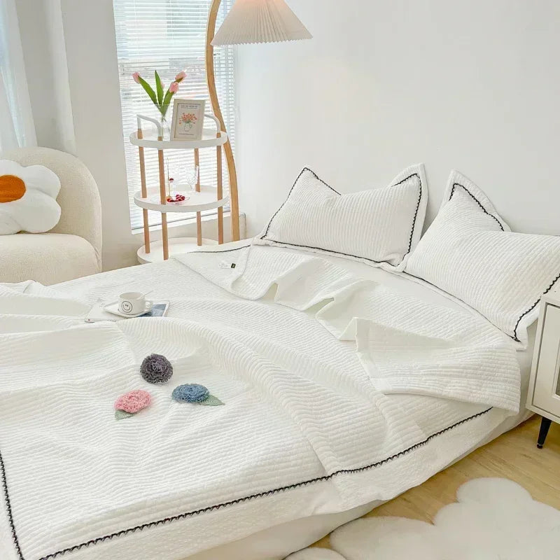 The Amara | French Style Yarn Quilted Duvet Set
