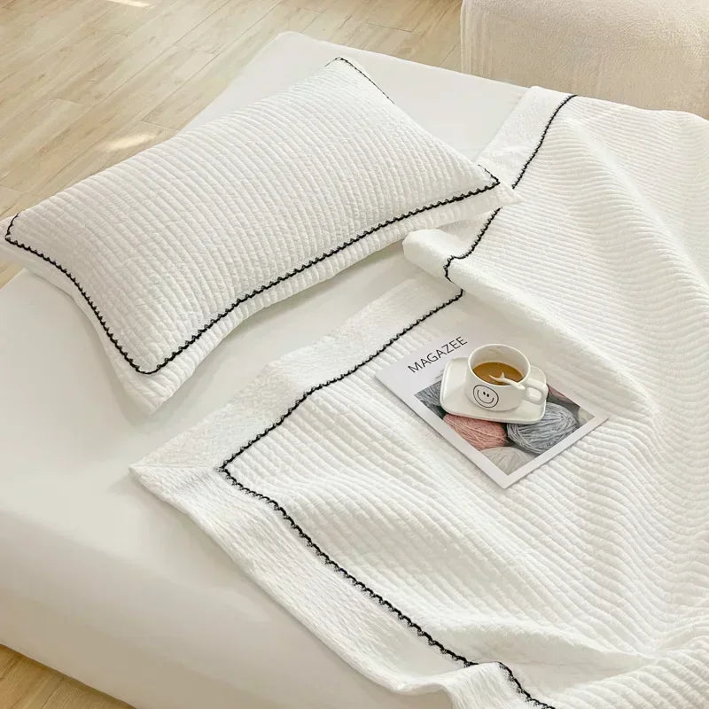 The Amara | French Style Yarn Quilted Duvet Set