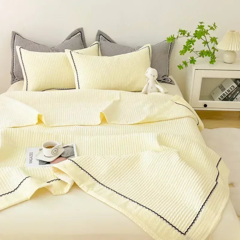 The Amara | French Style Yarn Quilted Duvet Set