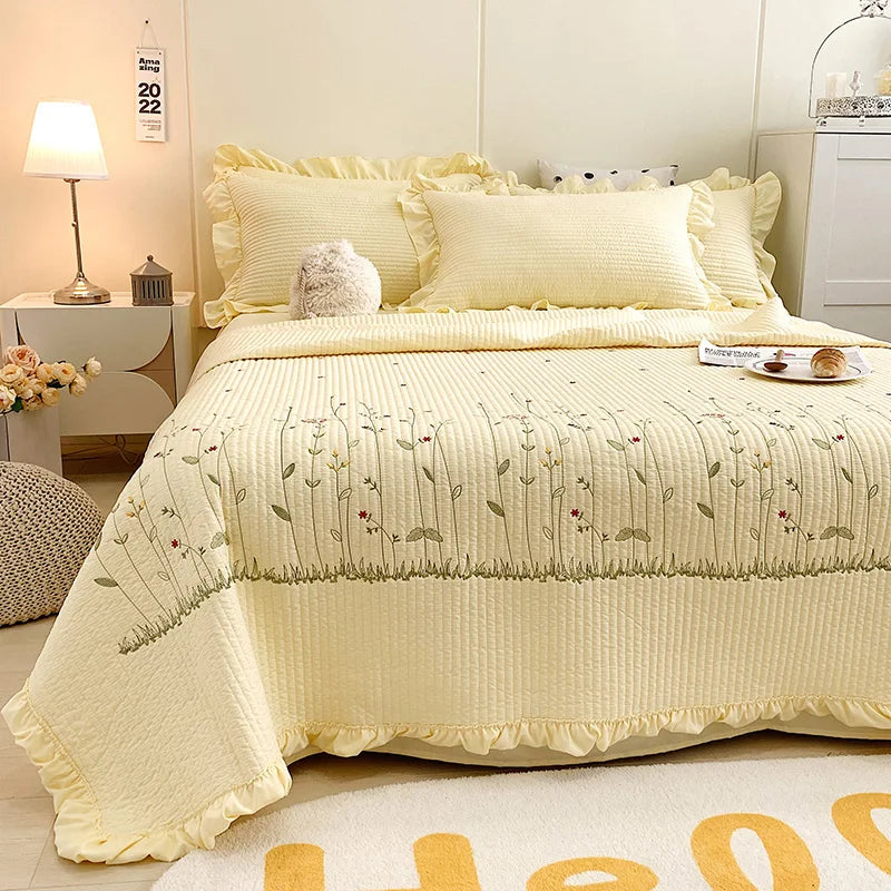 The Aurelia | Fresh Flower Embroidered Blanket Quilt Duvet Set