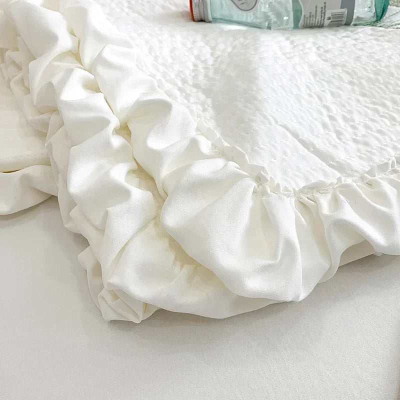 The Aurelia | Fresh Flower Embroidered Blanket Quilt Duvet Set