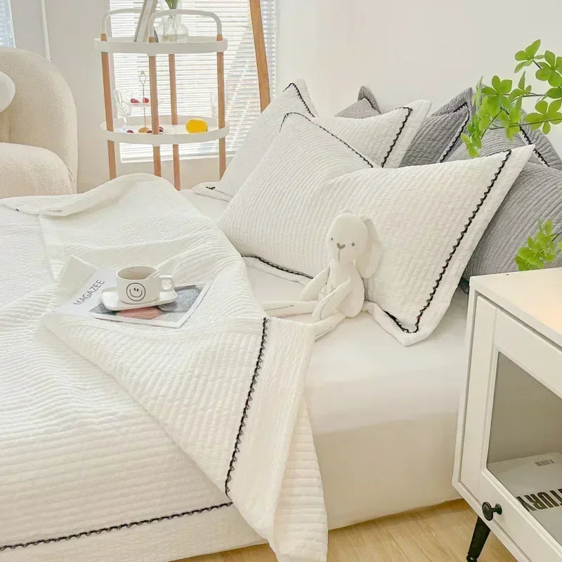 The Amara | French Style Yarn Quilted Duvet Set