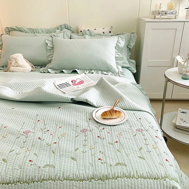 The Aurelia | Fresh Flower Embroidered Blanket Quilt Duvet Set